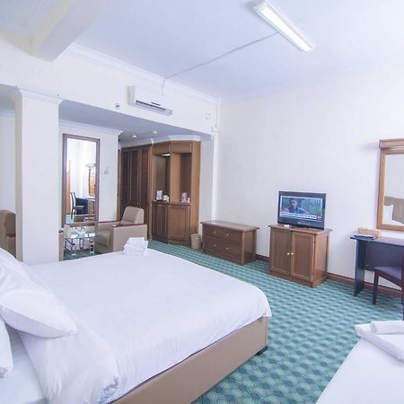 Asia Plaza Hotel Yangon Dış mekan fotoğraf