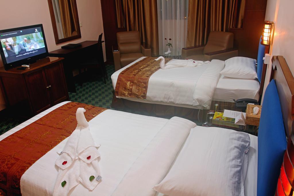 Asia Plaza Hotel Yangon Dış mekan fotoğraf