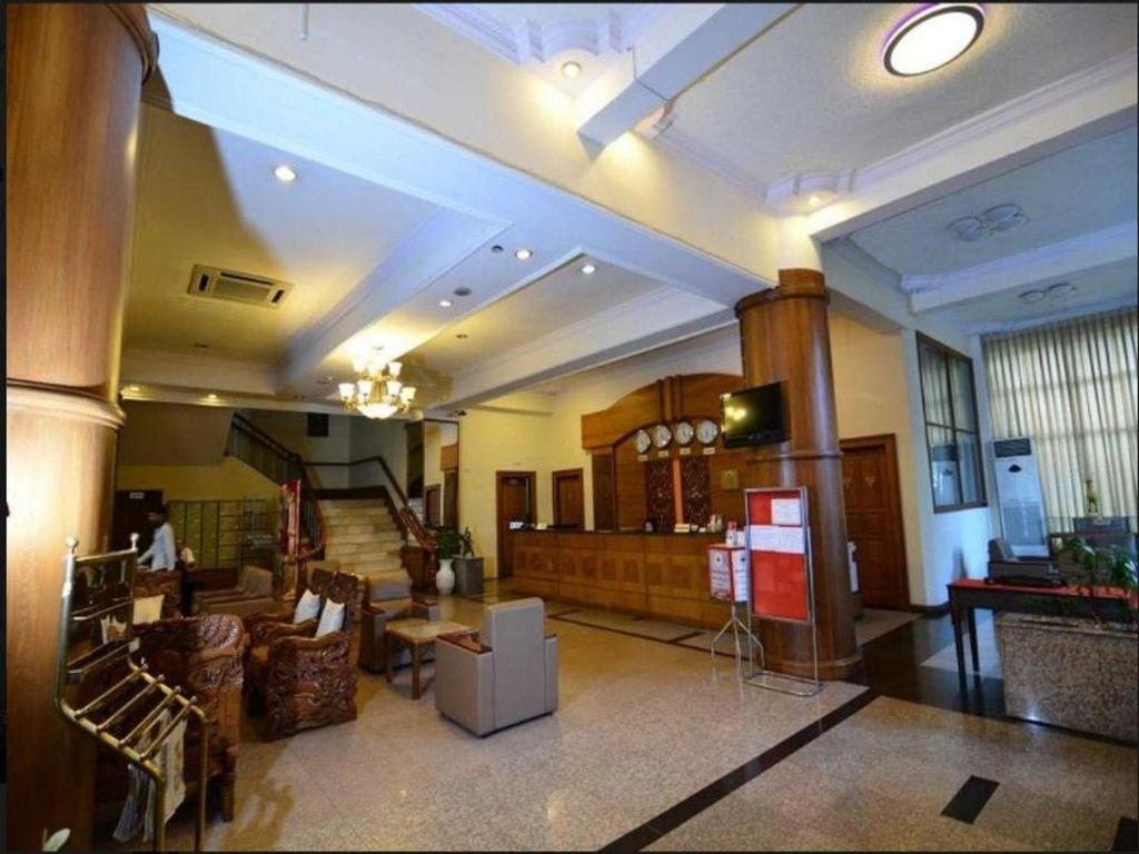 Asia Plaza Hotel Yangon Dış mekan fotoğraf