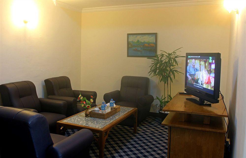 Asia Plaza Hotel Yangon Dış mekan fotoğraf