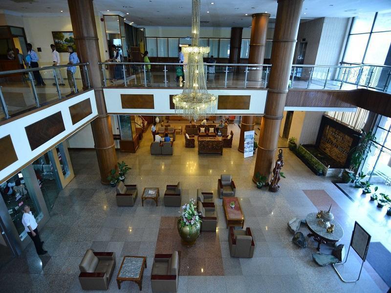 Asia Plaza Hotel Yangon Dış mekan fotoğraf
