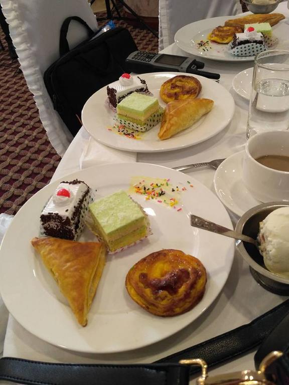 Asia Plaza Hotel Yangon Dış mekan fotoğraf