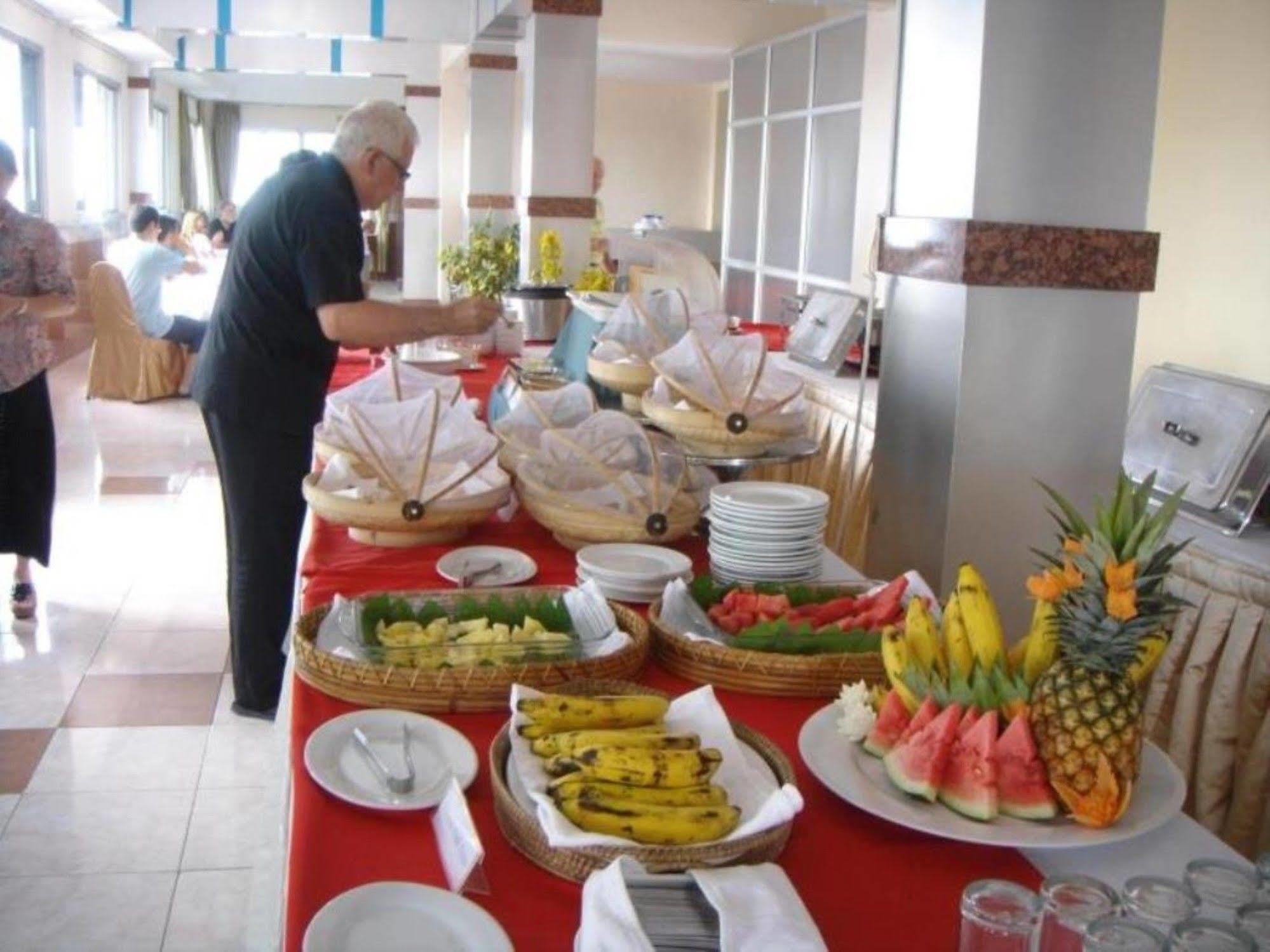 Asia Plaza Hotel Yangon Dış mekan fotoğraf