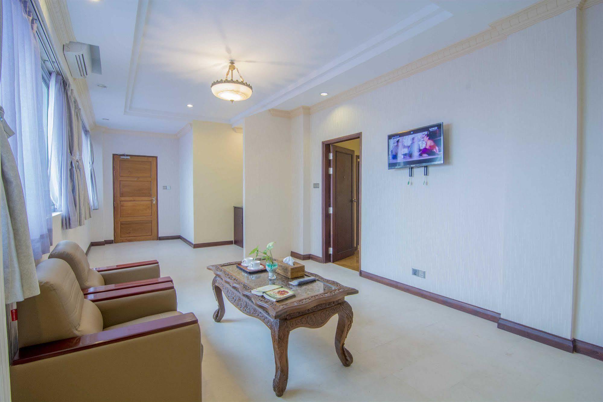 Asia Plaza Hotel Yangon Dış mekan fotoğraf