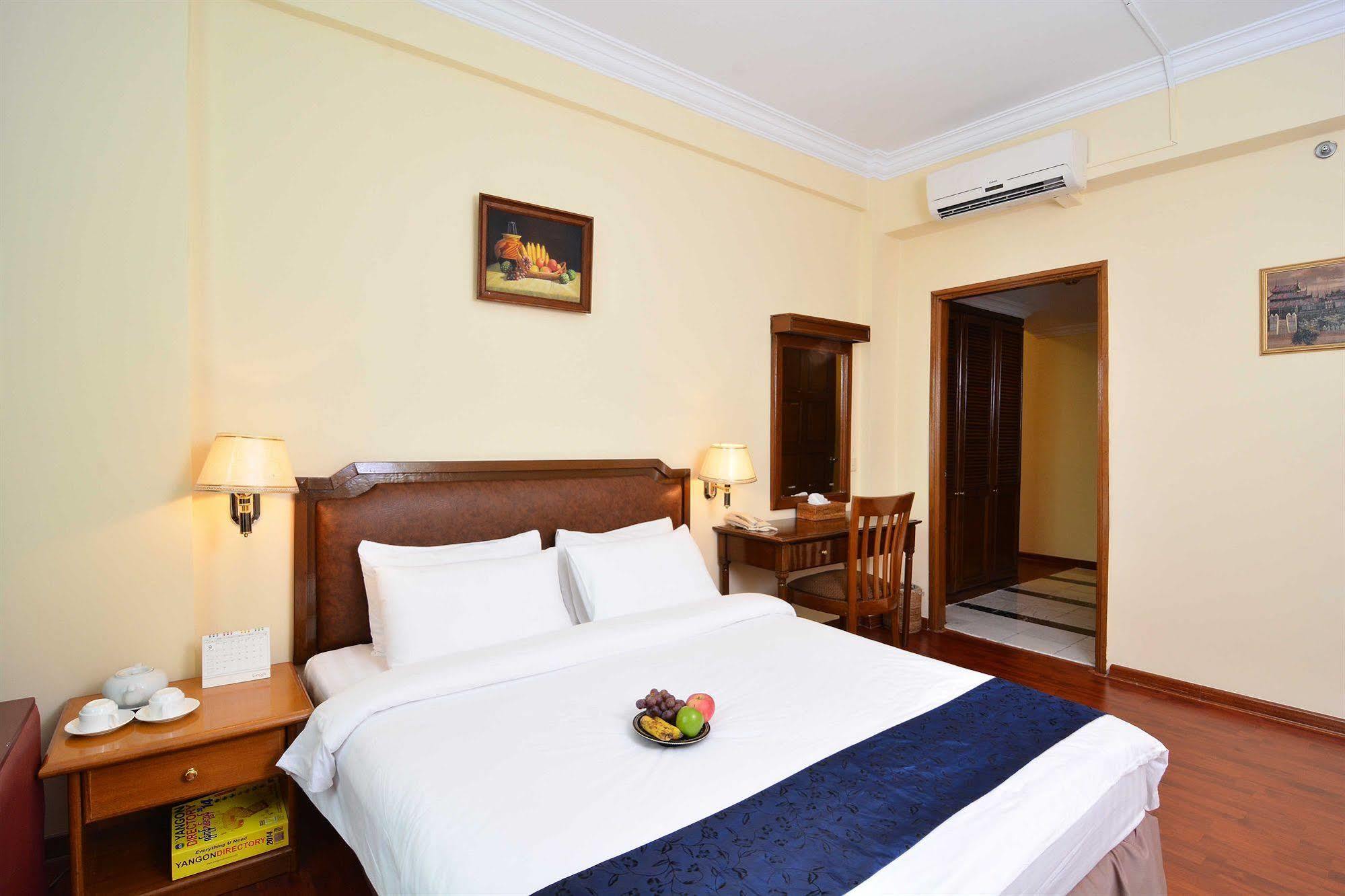 Asia Plaza Hotel Yangon Dış mekan fotoğraf